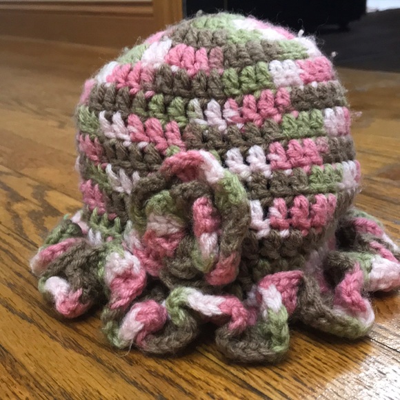 Handmade hat - Picture 3 of 3